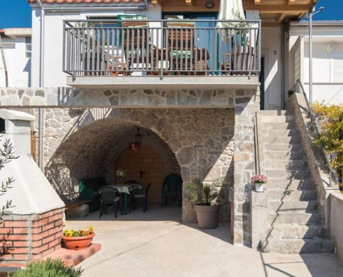 Holiday Home Mari - Modern Holiday House Close To Sea Punat Exteriér fotografie